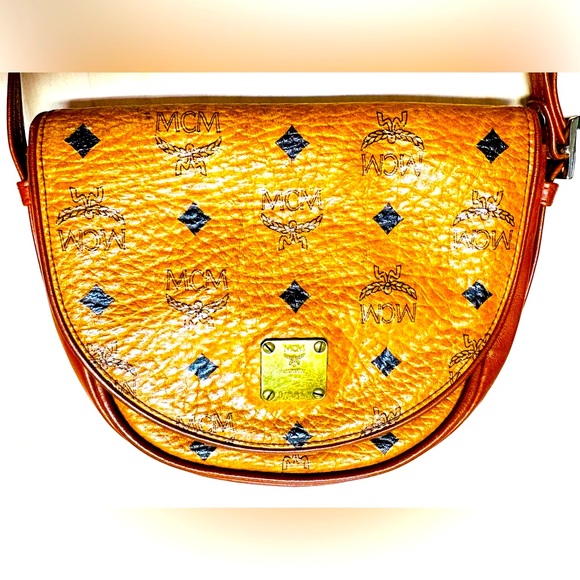 WOW POSHMARK - Authentic MCM Crossbody Festival Bag = FESTIVAL & CONCERT READY! - Picture 2 of 13